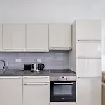 Rames-Cosmo Downtown Apartment With Rooftop Pool