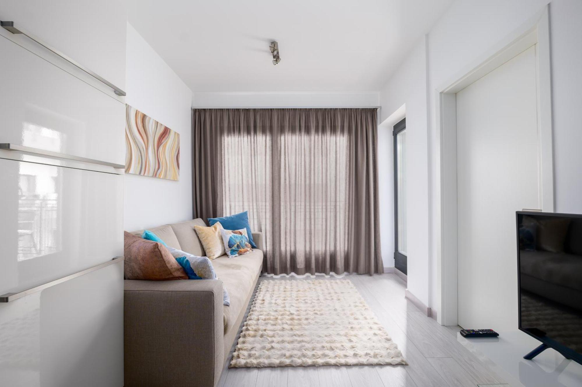 Apartment Rames-cosmo Downtown With Rooftop Pool