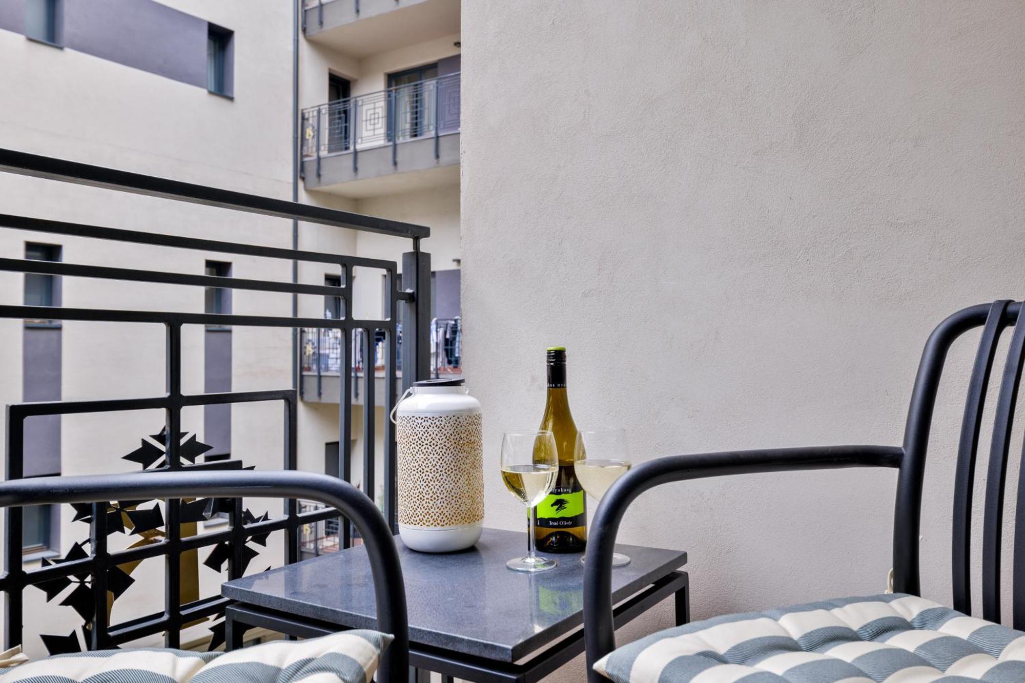 Rames-cosmo Downtown With Rooftop Pool *